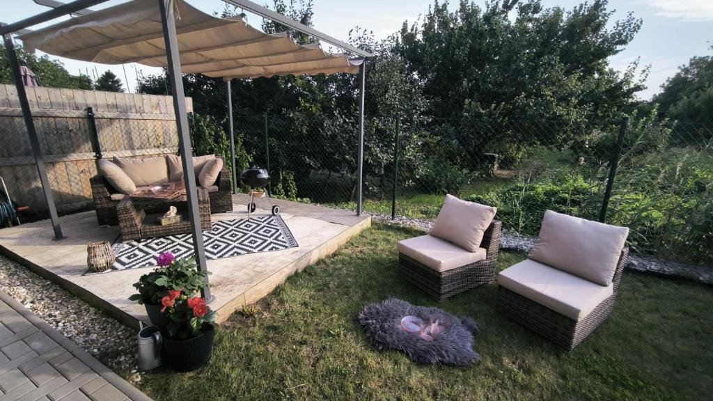 Large family house in Modranka