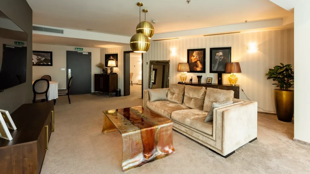 holiday inn trnava suite